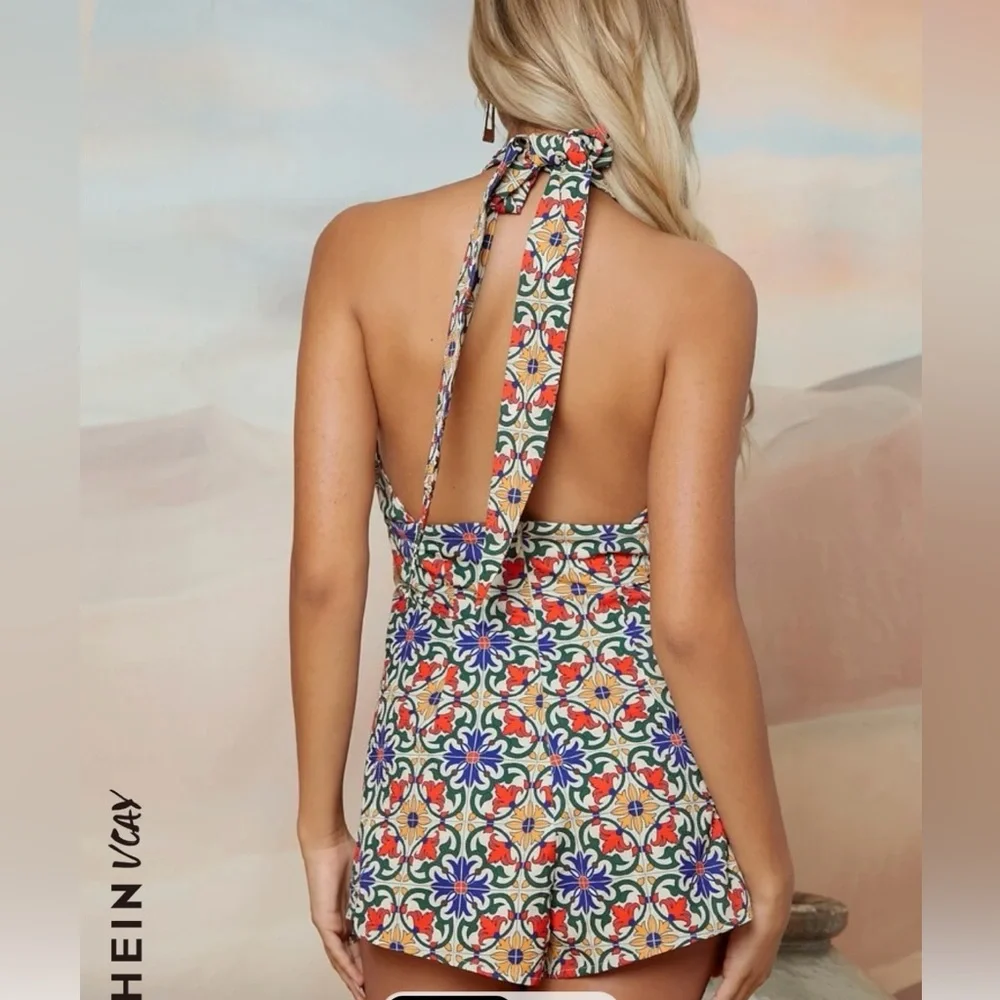 Crisscross Tie Backless Floral Romper - Picture 2 of 3